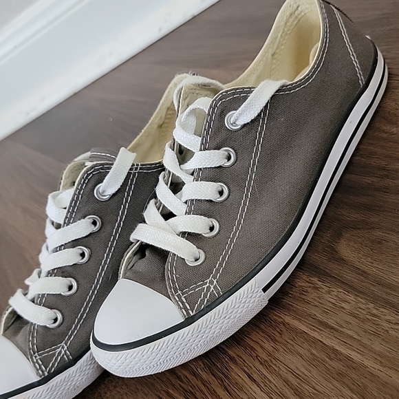 Converse - Picture 4 of 4